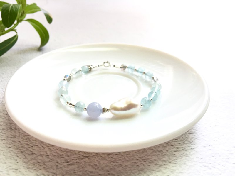 Ops Blue Lace Agate bracelet-藍紋瑪瑙/紓壓/拉長石/海水籃寶 - 手鍊/手環 - 寶石 藍色