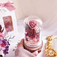 つづく | 温度 杉の実のかぎ針編みの小さなクリスマスリース