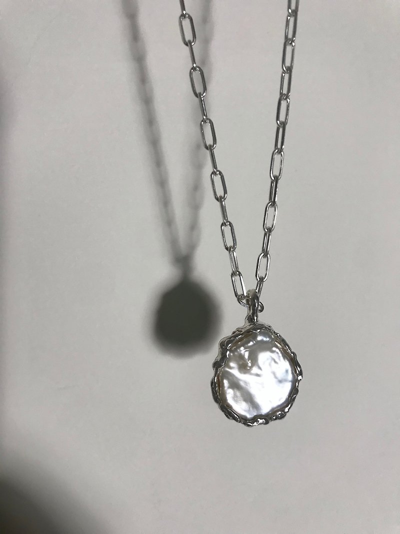 Baroque Necklace 珍珠 純銀項鍊 - 項鍊 - 珍珠 銀色