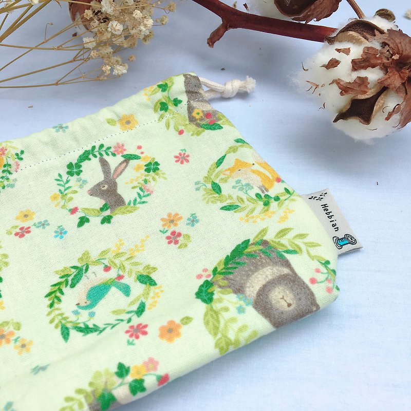 Spring Animals - Drawstring Pockets | - กระเป๋าเครื่องสำอาง - ผ้าฝ้าย/ผ้าลินิน สีเขียว
