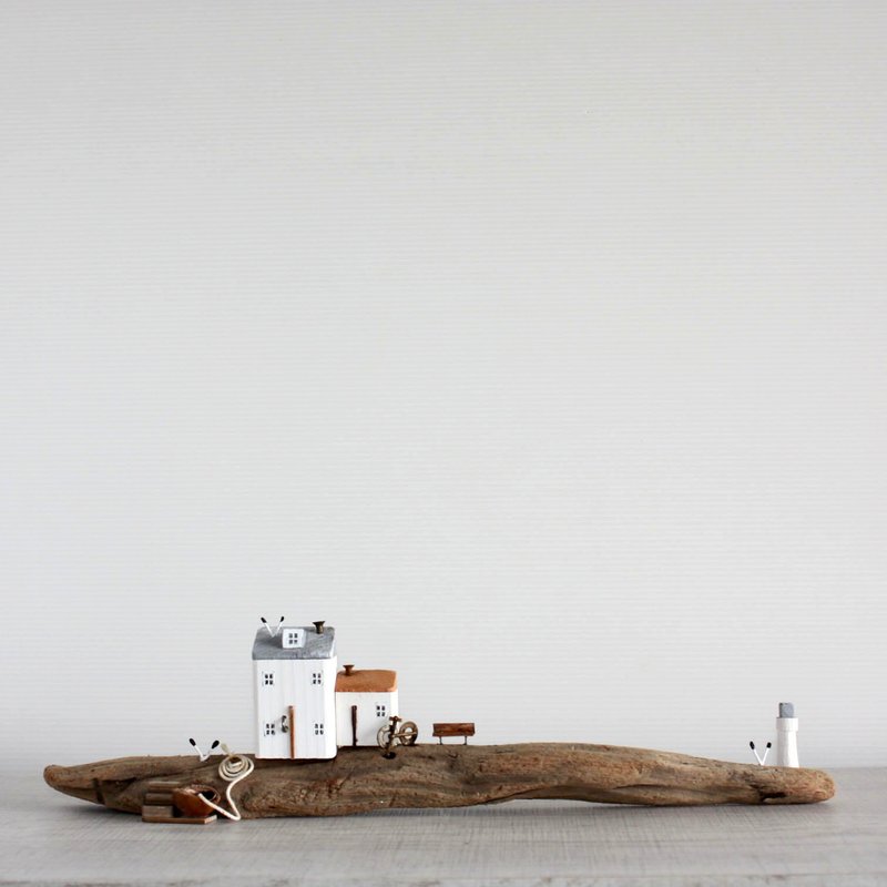 Driftwood interior - The sound of the waves and seagulls - W511 - Items for Display - Wood 