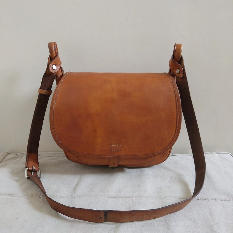 Leather bag_B086 - Messenger Bags & Sling Bags - Genuine Leather Brown