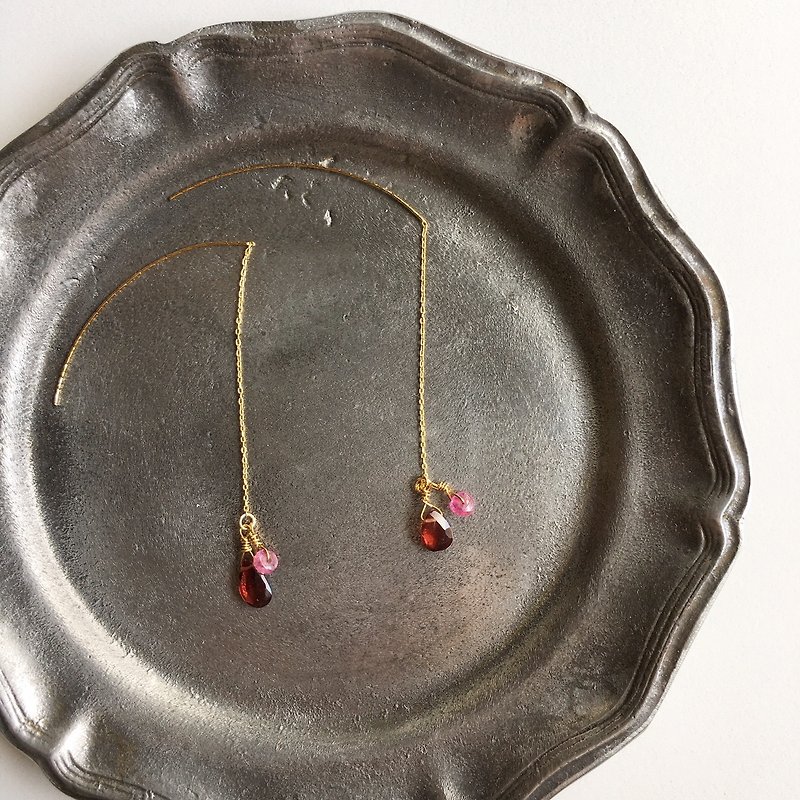 Elegant Ruby and Garnet pierces - 耳環/耳夾 - 半寶石 紅色