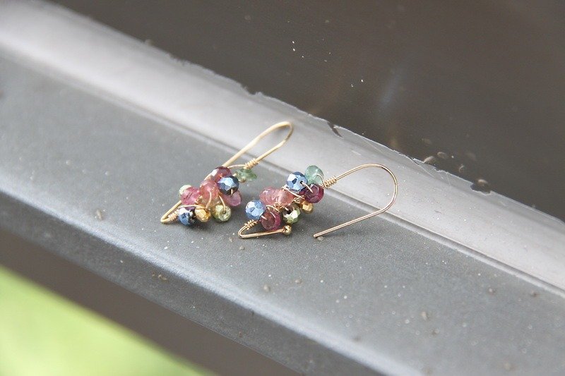 甜美迷幻彩石耳環2 / Colorful multi semi stones14KGF earring - 耳環/耳夾 - 寶石 多色