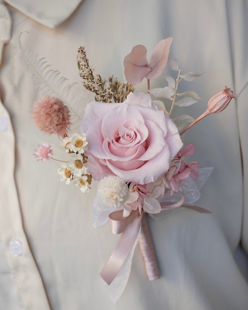 Wedding/bridal/preserved flowers/wrist flowers/wedding gifts/bridesmaid  gifts/wedding favors - Shop huayiflowerdesign Corsages - Pinkoi