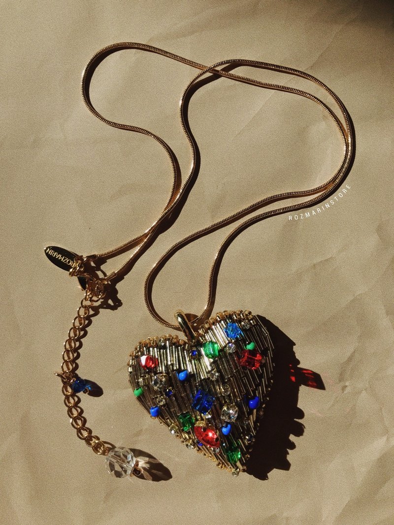 Beaded Heart Choker, Embroidered Love Necklace - 項鍊 - 玻璃 金色