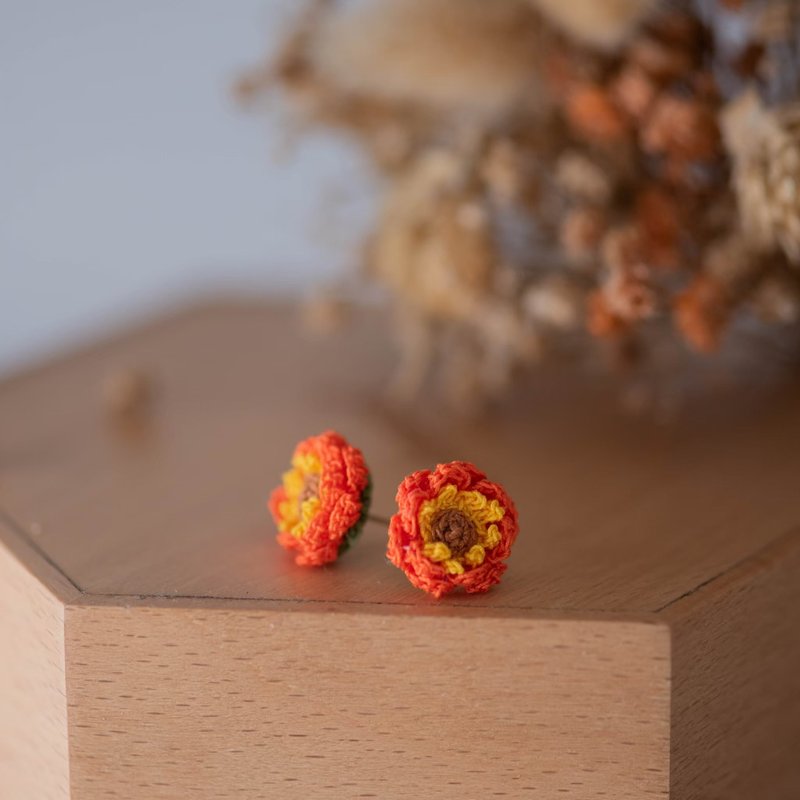 [Zinnia] Earrings micro crocheted small flower earrings handmade Clip-On - Earrings & Clip-ons - Thread Orange