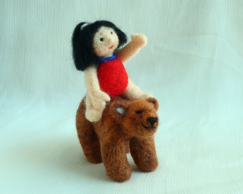 Japanese folk tale KINTARO and the bear - ของวางตกแต่ง - ขนแกะ 