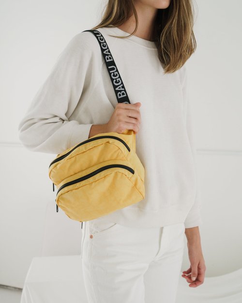 Bucket Pochette / Sunset Yellow - Shop HELI Messenger Bags & Sling Bags -  Pinkoi