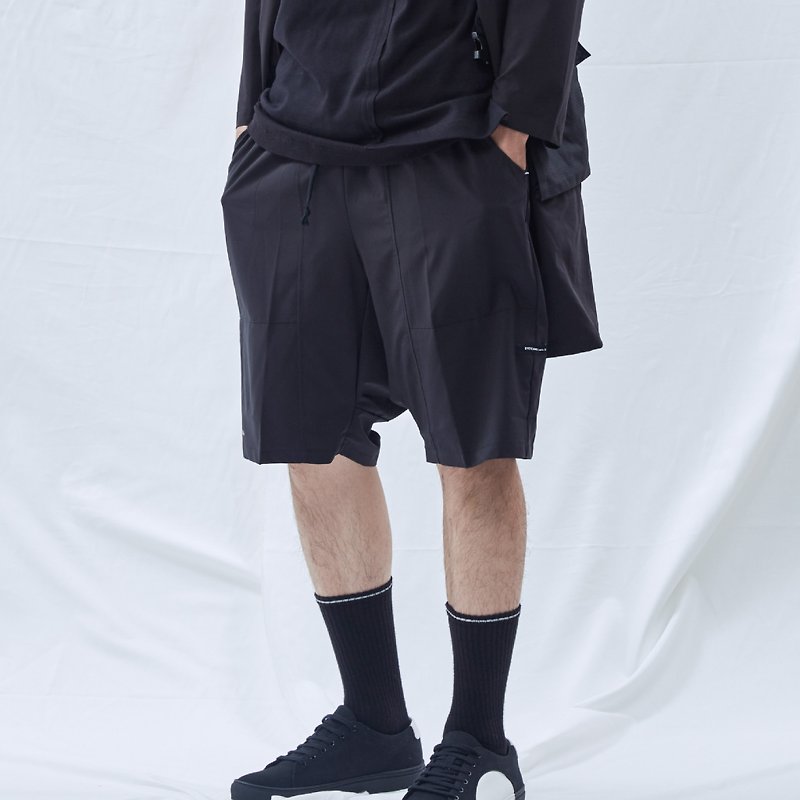 DYCTEAM - 3 Functional Shorts - กางเกงขายาว - วัสดุกันนำ้ สีดำ