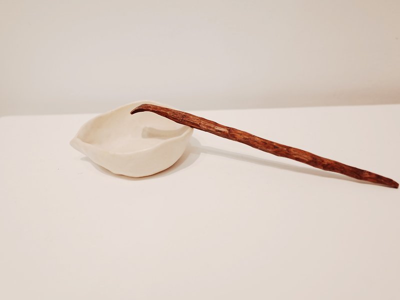 handmade tea ladle - Teapots & Teacups - Pottery White