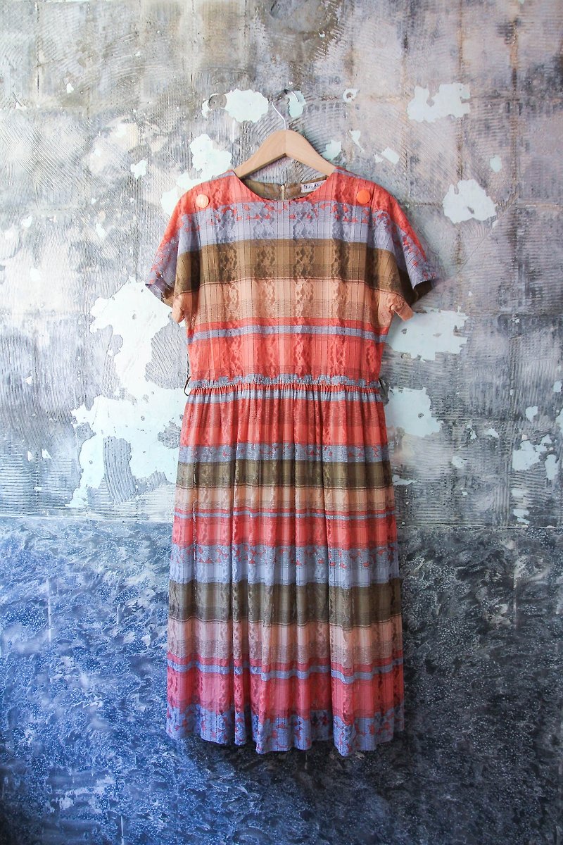 Vintage 大地色系鏤空花紋短袖洋裝 - 連身裙 - 聚酯纖維 