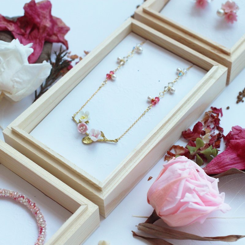 Floral Gold-plated Sterling Silver Pearl Necklace - สร้อยคอ - ดินเหนียว สึชมพู