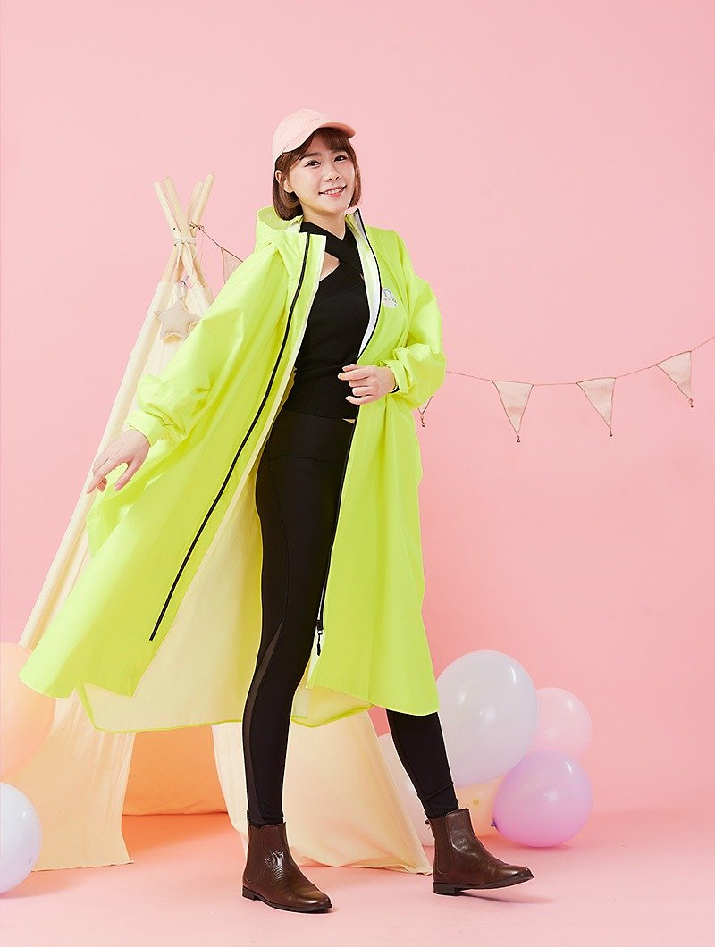 Funny Q breathable sweat-wicking poncho raincoat- Neon Yellow - Umbrellas & Rain Gear - Polyester 