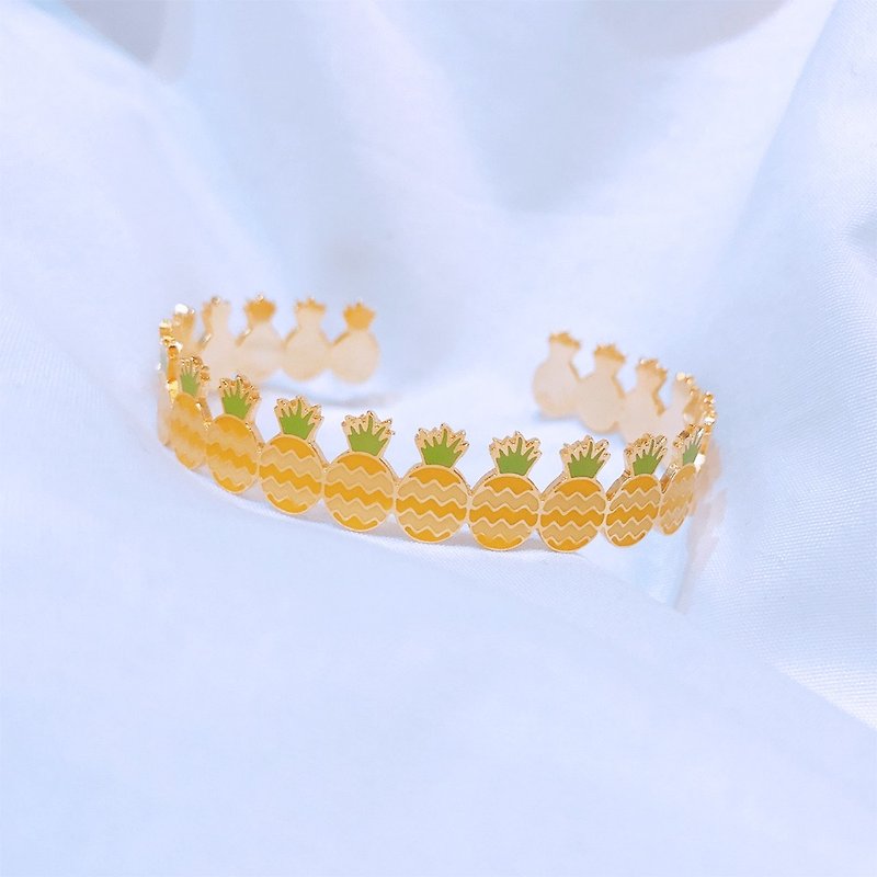 旺来凤梨 | Handmade bracelet - สร้อยข้อมือ - วัตถุเคลือบ สีเหลือง
