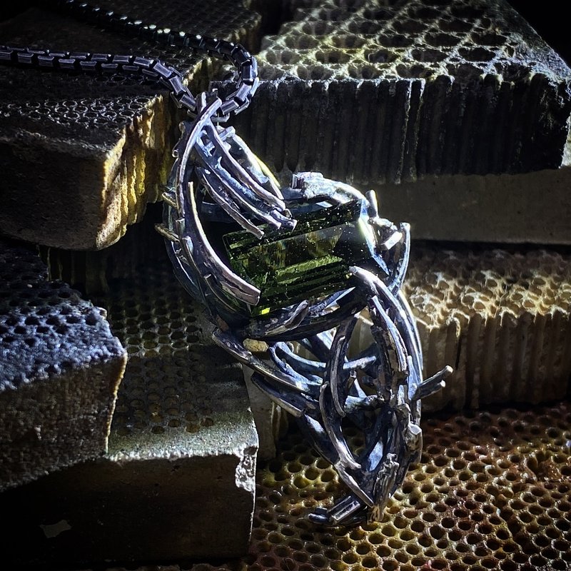 Moldavite / 捷克隕石 /瀟瀟燦燦  / 可協助開證 - 項鍊 - 半寶石 綠色