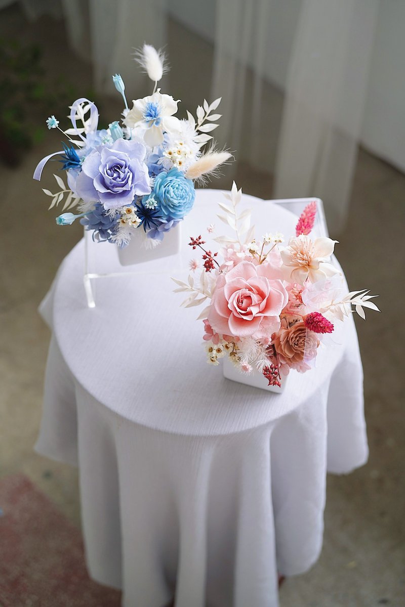 【GOODLILY flower】Romantic rose table flower (2 colors to choose 1) - ช่อดอกไม้แห้ง - พืช/ดอกไม้ หลากหลายสี