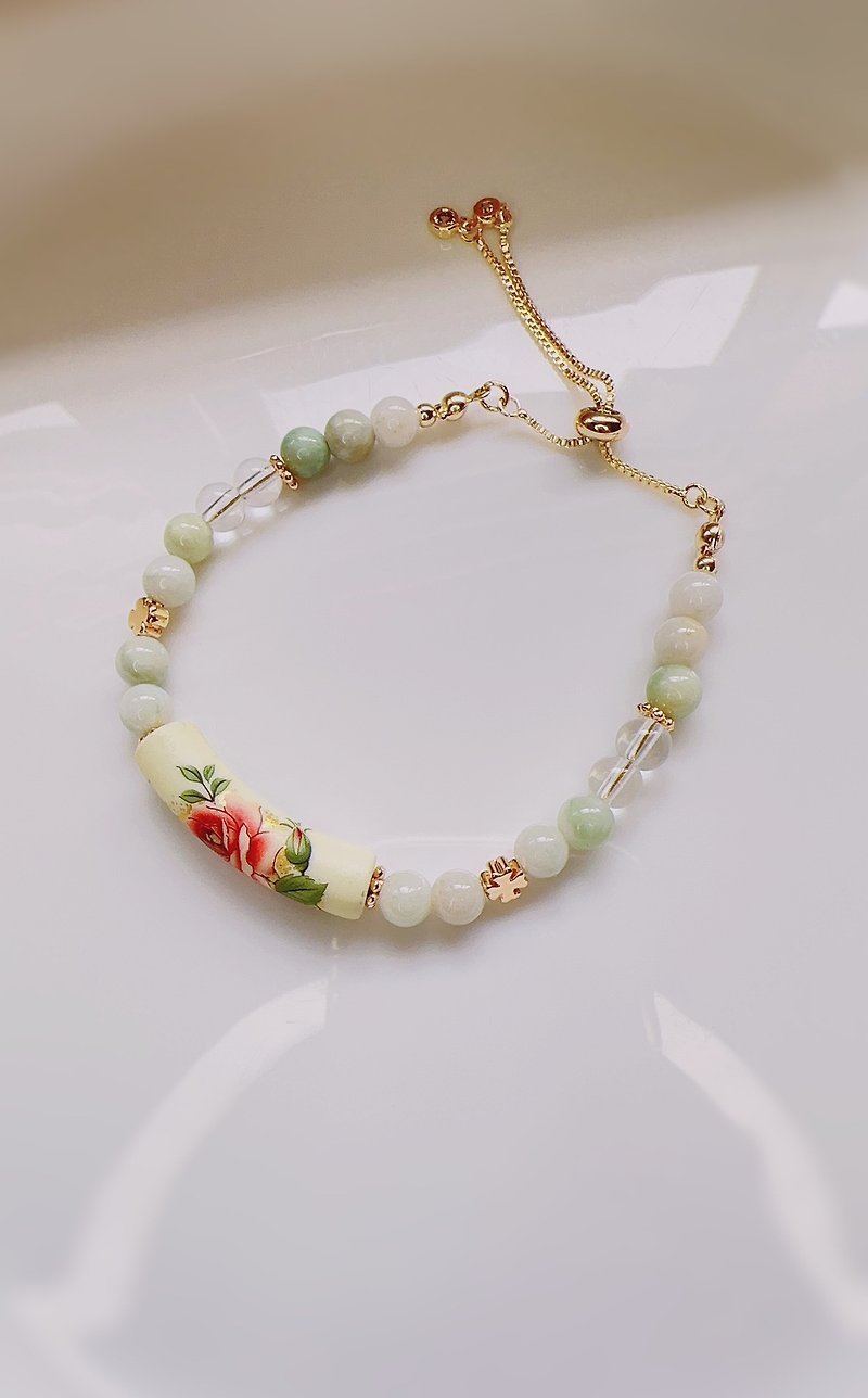 Rose Tensha Green Jade Chalcedony White Quartz Crystal Bracelet (Adjustable) - สร้อยข้อมือ - หยก สีเขียว