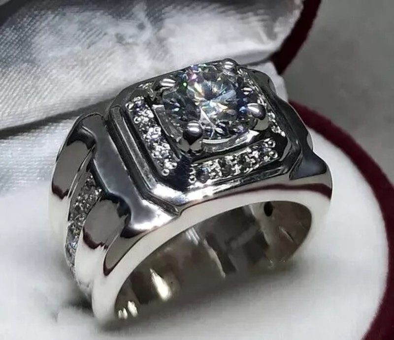 2 Carat Moissanite Diamond Ring Sterling Silver 925 Handmade Ring Mens Rare ring - 戒指 - 寶石 透明