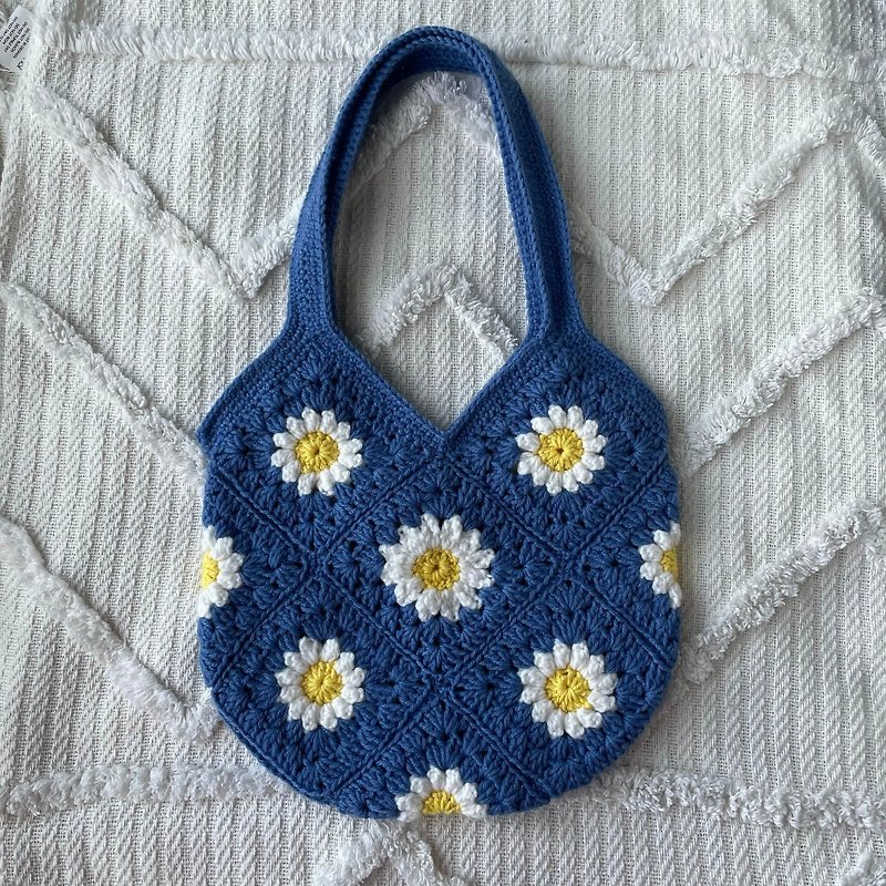 Crochet square bag, Handmade Bag, Shoulder Bag,crochet flower Bag - กระเป๋าถือ - ผ้าฝ้าย/ผ้าลินิน หลากหลายสี