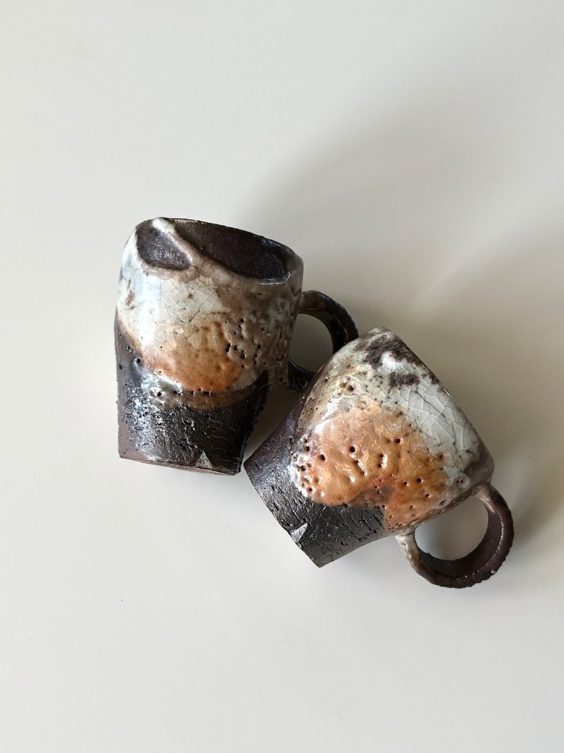 純粹製陶 - 柴燒志野 小幅把杯 咖啡杯 - 咖啡杯 - 陶 咖啡色