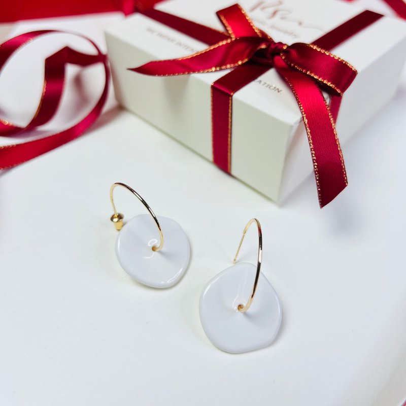 Urban Chic 白瓷耳環 White Pure Flow 聖誕 派對 禮物 包裝 - 耳環/耳夾/耳骨夾 - 瓷 白色