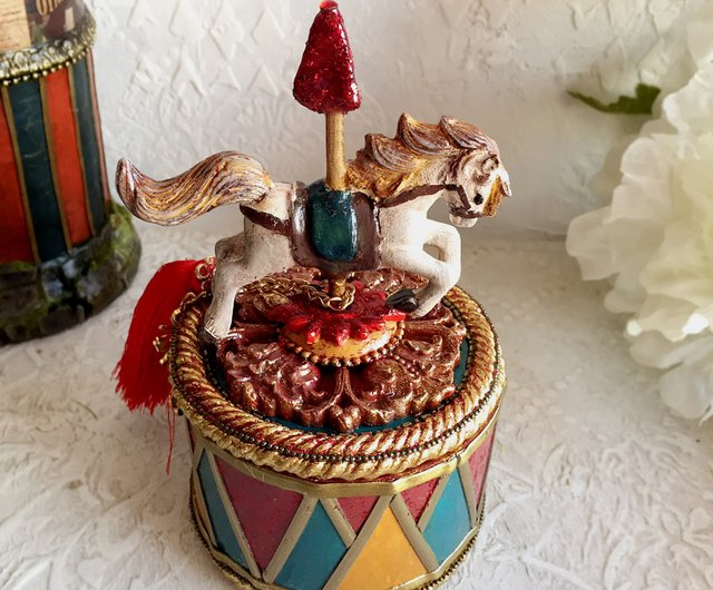 Blue jewelry box Carousel,Treasure box,Bright jewelry storage