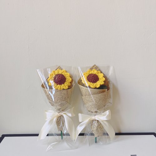 Everlasting Rose Bouquet Glass Lampshade Sunflower Dried Flower Birthday  Valentine's Day Gift Teacher's Day - Shop wanyi Dried Flowers & Bouquets -  Pinkoi