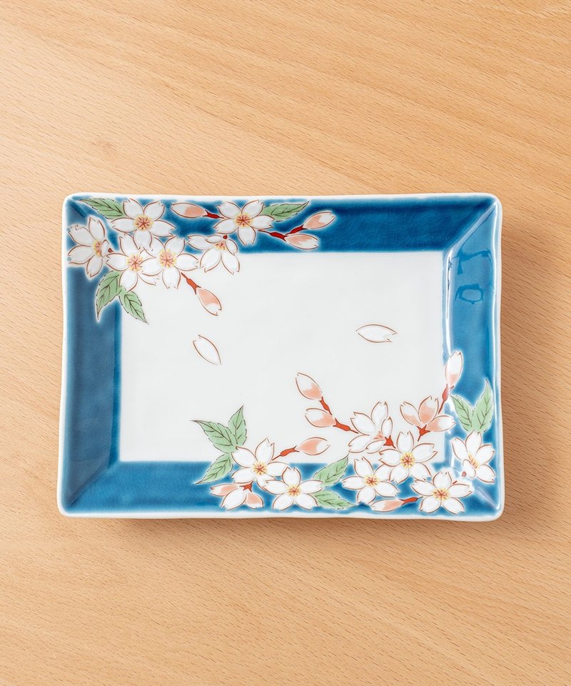 Yoshizakura rectangular plate (17.2cm) / Jiutani Qingjiao Kiln - จานและถาด - เครื่องลายคราม สีน้ำเงิน