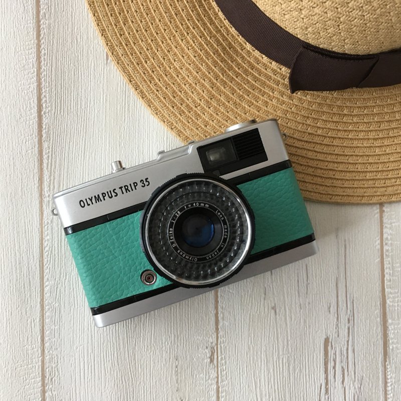 Olympus TRIP 35 Film Camera with turquoise shrink genuine leather - Cameras - Other Metals Green