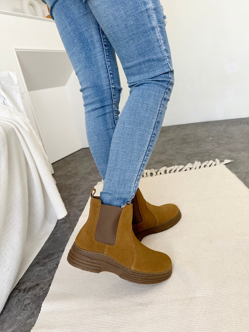 Warm and waterproof boots [Thick Milk Tea] thick-soled Chelsea waterproof boots- Brown| Can be worn in rain or shine | - รองเท้าบูทสั้นผู้หญิง - หนังแท้ สีนำ้ตาล