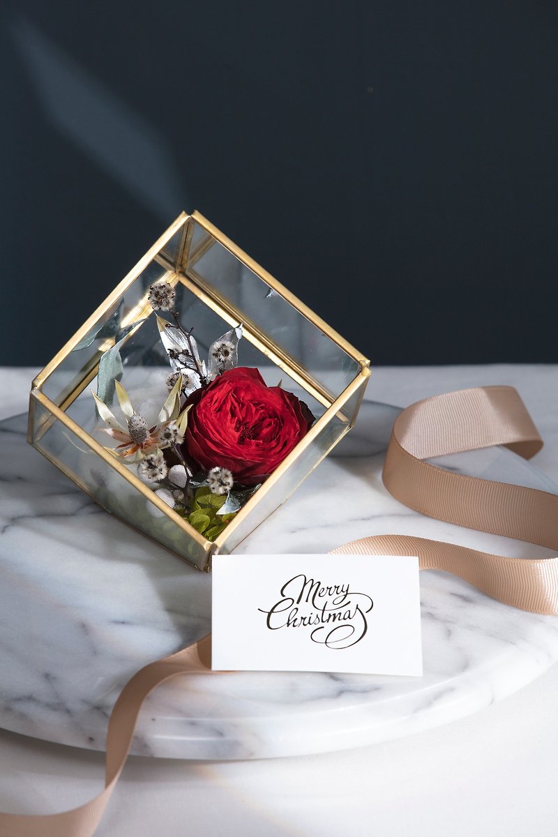 Valentine's Day Selection Flower Ceremony [Retro Color Copper Glass Flower Room] No Flower Garden Rose Hydrangea - Plants - Plants & Flowers Red