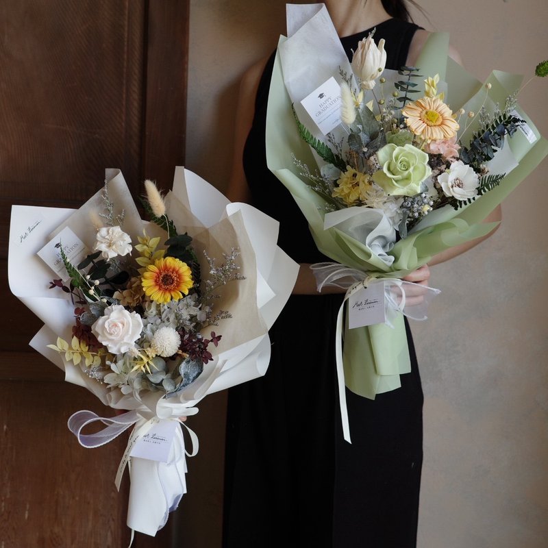 【遇見恆久】法式香頌永生花畢業花束 含盒 共2款 - 乾燥花/永生花 - 植物．花 