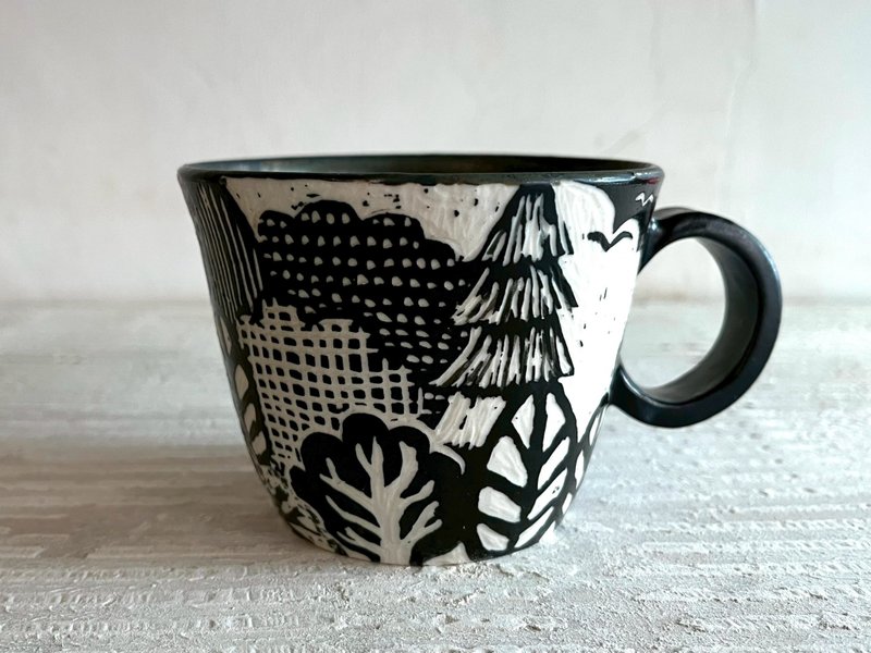 蓊鬱森森手作咖啡杯(售完再製款)_陶器馬克杯 - 咖啡杯/馬克杯 - 瓷 黑色