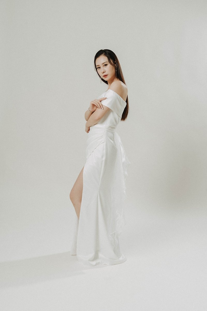 WhiteLits香港自家設計輕婚紗輕晚裝 - 禮服/小禮服 - 絲．絹 白色