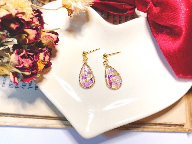 Leaf Design / Violet Eternal Garden / Resin Earrings / Clip-on - Earrings & Clip-ons - Resin Gold