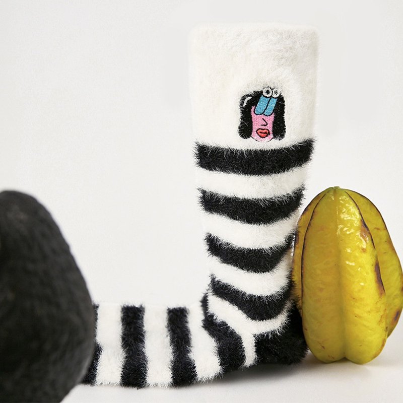 Winter warm imitation mink velvet female socks black and white thick three pairs - Socks - Cotton & Hemp 