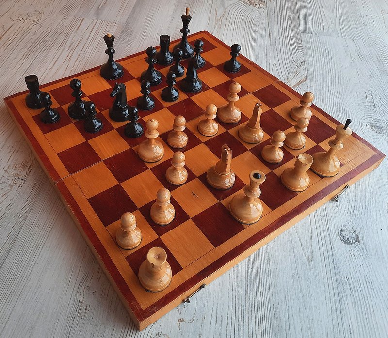 Russian Soviet Valdai 1965 chess & checkers set - Old wooden chess game vintage - 桌遊/卡牌 - 木頭 