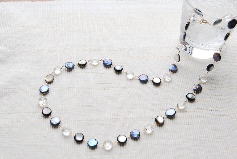 Coin-shaped pearl and stone necklace Black pearl oyster 14kgf - Necklaces - Gemstone Black