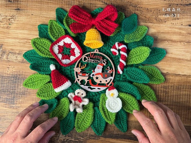 isk-023-Christmas wreath crochet material package + instructional video - Knitting, Embroidery, Felted Wool & Sewing - Wool Multicolor