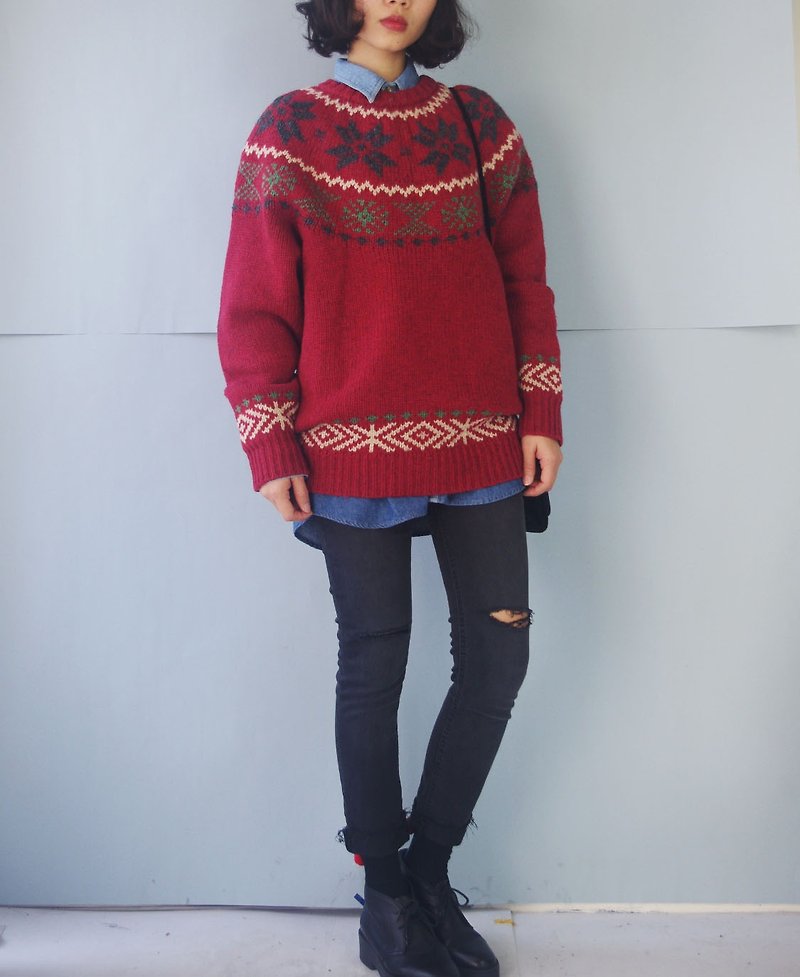 Treasure Hunting - Classic Nordic Snowflake Dark Knit Sweater - Women's Sweaters - Wool Red