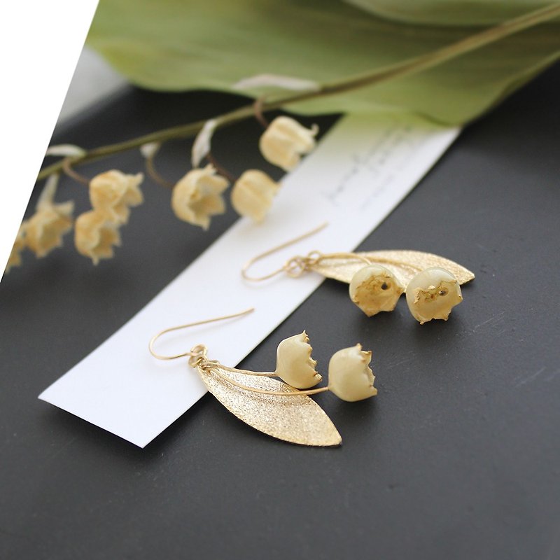 Lily of the valley earrings 14k gold filled earrngs, dried flowers, # 155, Lily of the valley - ต่างหู - พืช/ดอกไม้ ขาว