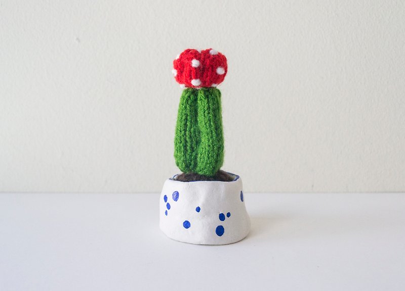Miniature Knitted Cacti - home decor - ของวางตกแต่ง - วัสดุอื่นๆ หลากหลายสี