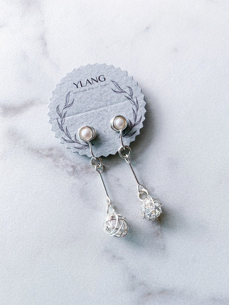 YLANG [Star Wishes] Metal Wire Ball Crystal Earrings Swarovski (Clip-On/Ear Hook) - ต่างหู - โลหะ หลากหลายสี