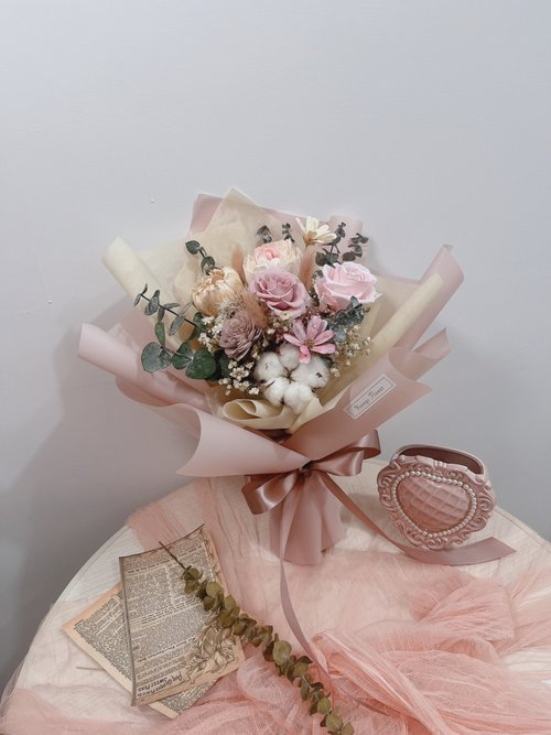 Valentine's Day Gift The One and Only You Everlasting Flower Bouquet - Shop  youngsflower Dried Flowers & Bouquets - Pinkoi