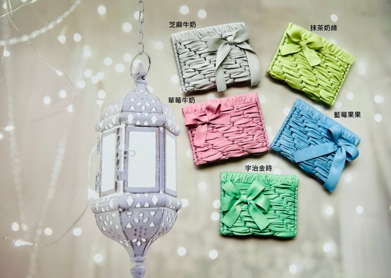 緞帶信用卡悠遊卡夾  現在買就送一條珍珠鍊  多買多送喲 - 證件套/識別證套 - 絲．絹 