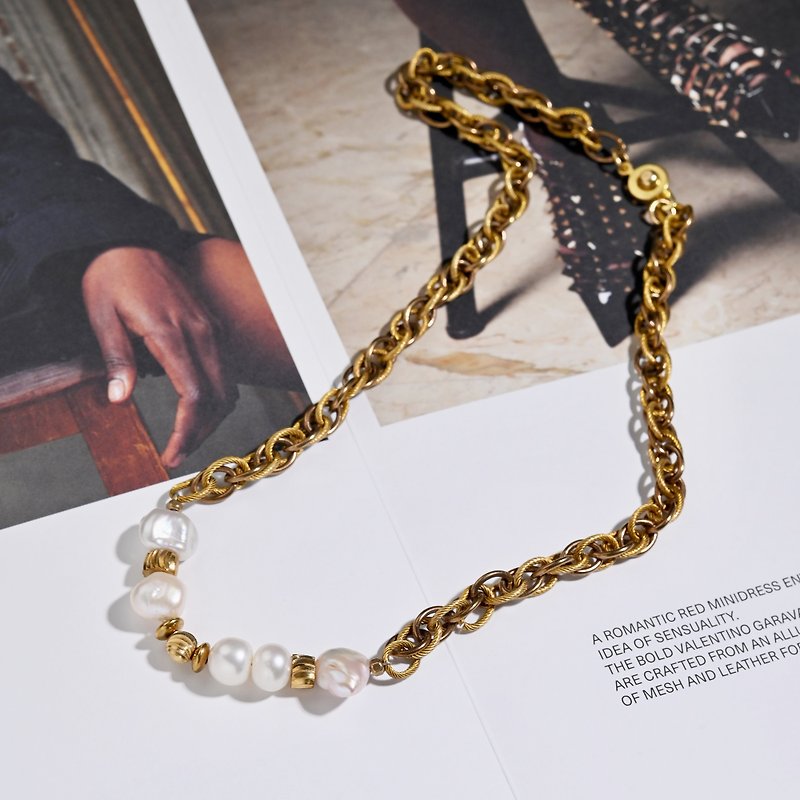 珍珠愛戀| 黃銅珍珠鎖骨鍊 - 項鍊 - 珍珠 卡其色