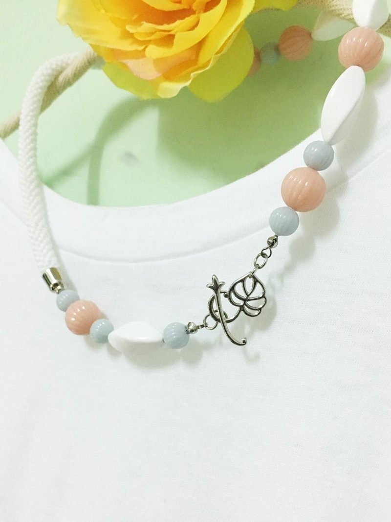 春天 白色 鉤織 頸鏈 White Spring Crochet Necklace (N1603JC) - 頸鏈 - 其他材質 白色
