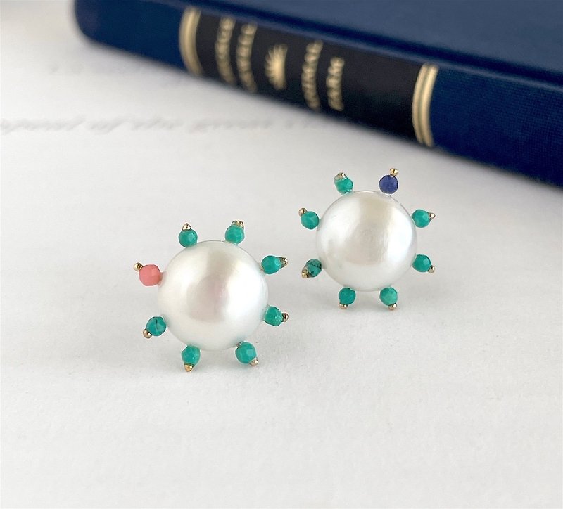 Sun-shaped earrings with turquoise and button-shaped freshwater pearls K14gf - Earrings & Clip-ons - Pearl Multicolor