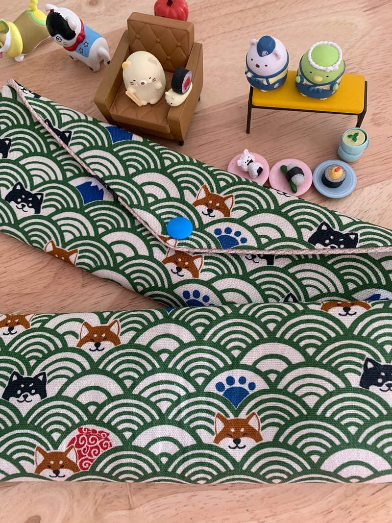 文青風環保純棉筷袋 柴犬的午后祭典 質感原胚 草地綠 日本 潮物 - 居家收納/收納盒/儲物盒 - 棉．麻 綠色